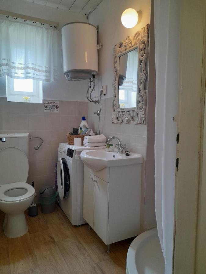 Dida Roko, Rustikalni Apartman S Terasom Kastela Dış mekan fotoğraf